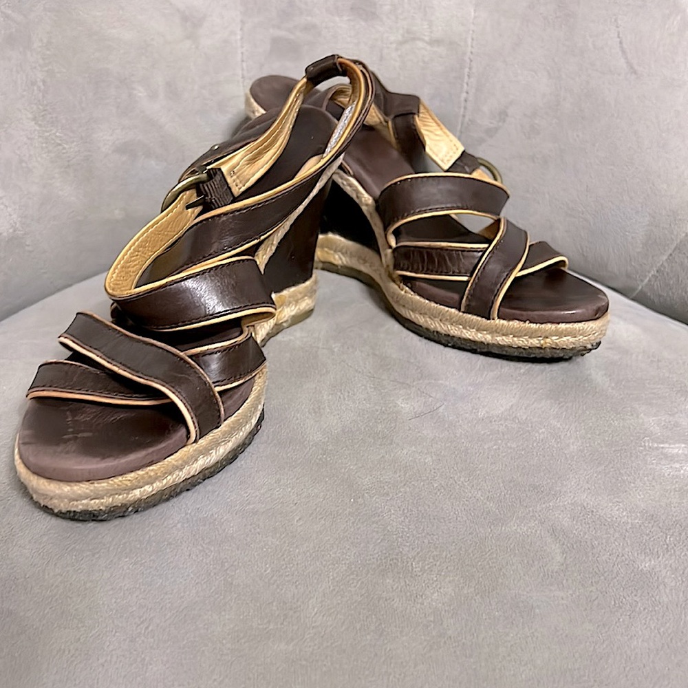 Ugg espadrille genuine leather wedge strap sandal